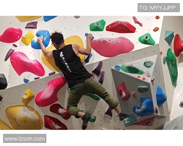 南京攀岩队与成都攀岩队赛后复盘分析灵活性表现及战术对比